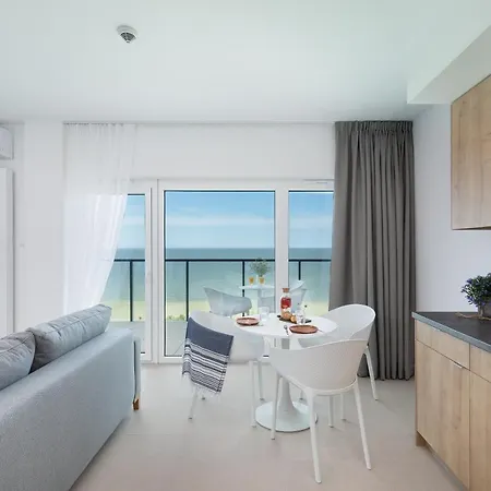 Aquamarina Prima Marina Invest Apartmán *